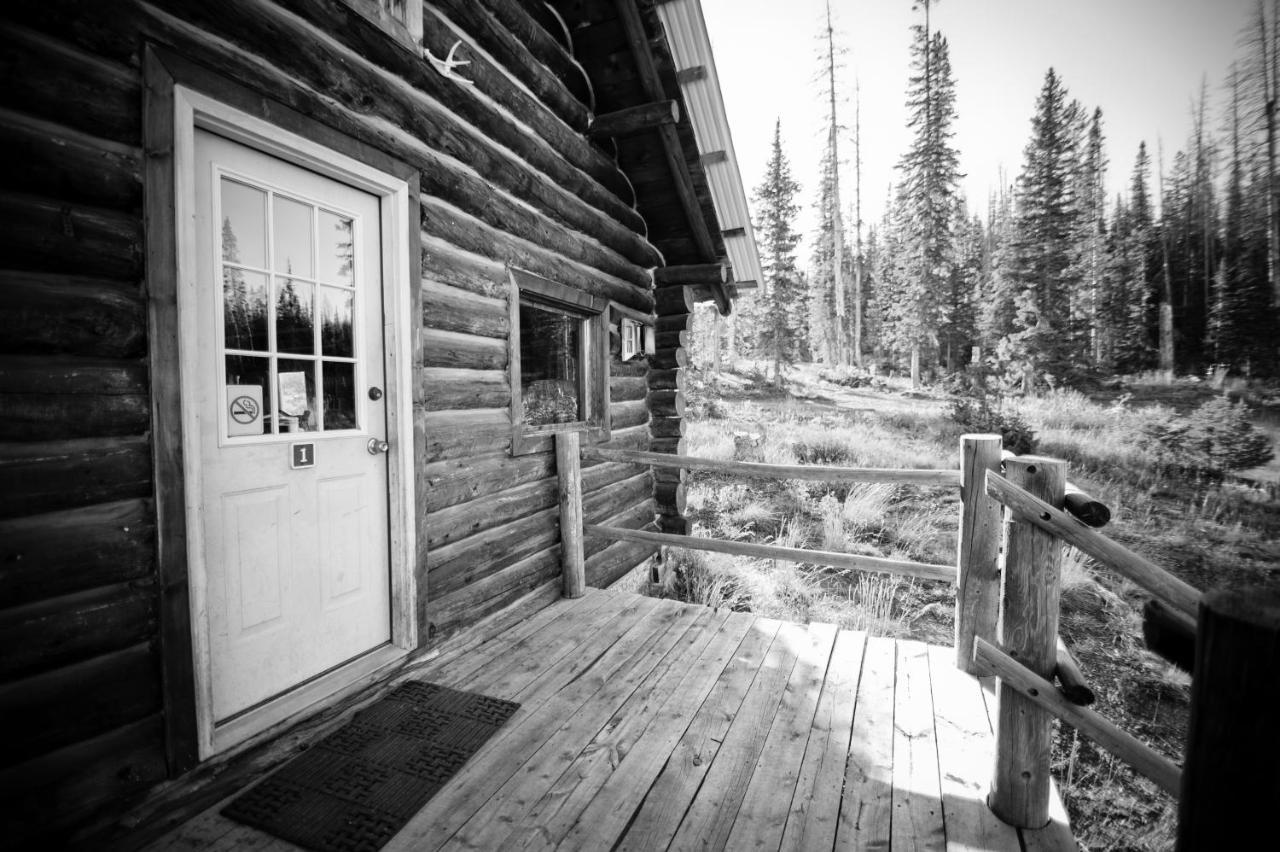 Snowy Mountain Lodge Centennial Exteriör bild