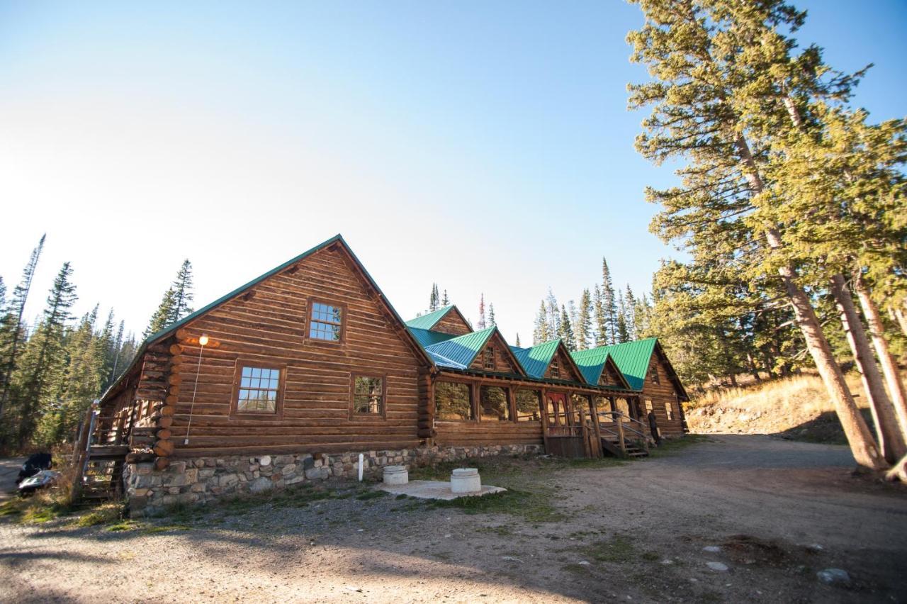 Snowy Mountain Lodge Centennial Exteriör bild
